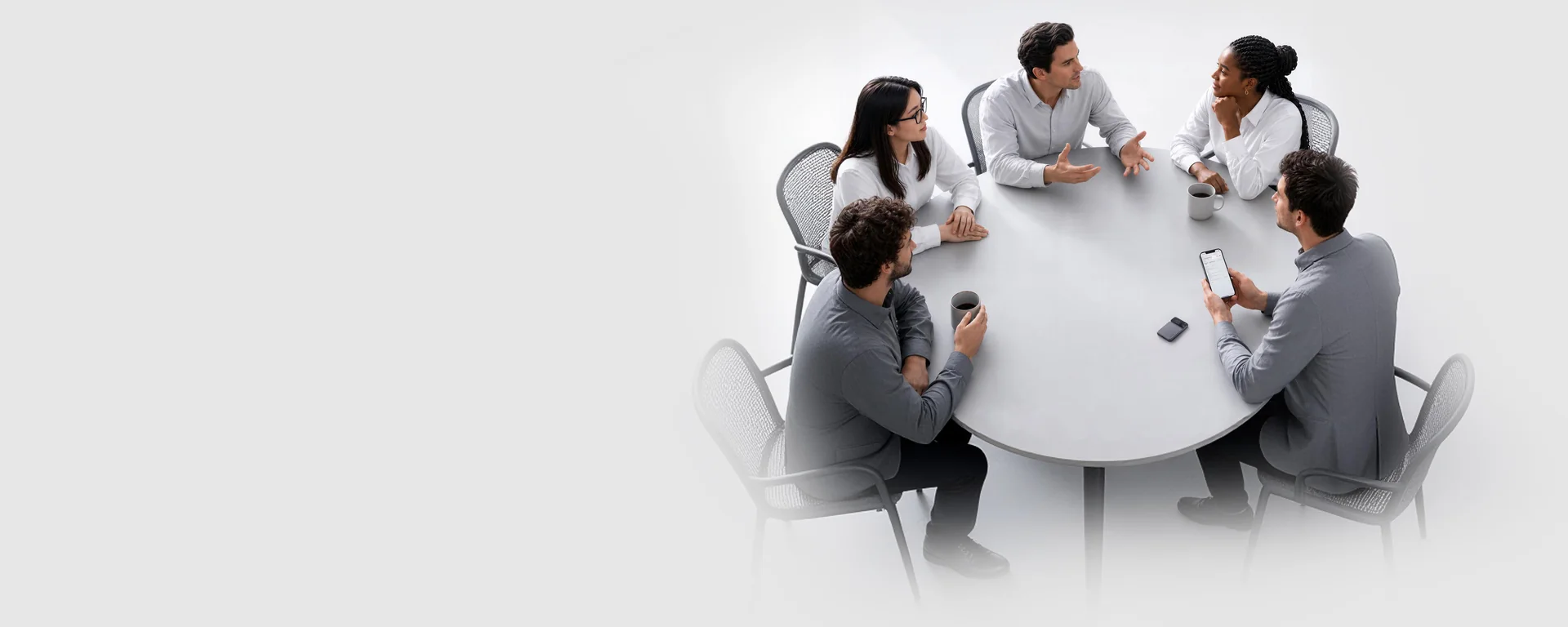 Comu Action Pro in meeting