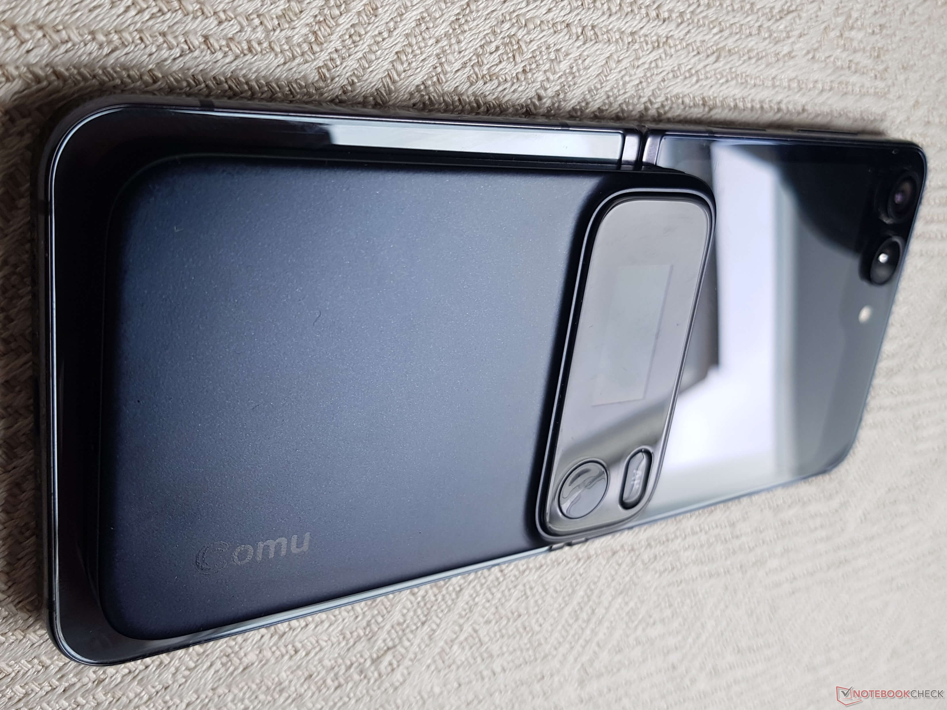 NotebookCheck: Comu Action Pro