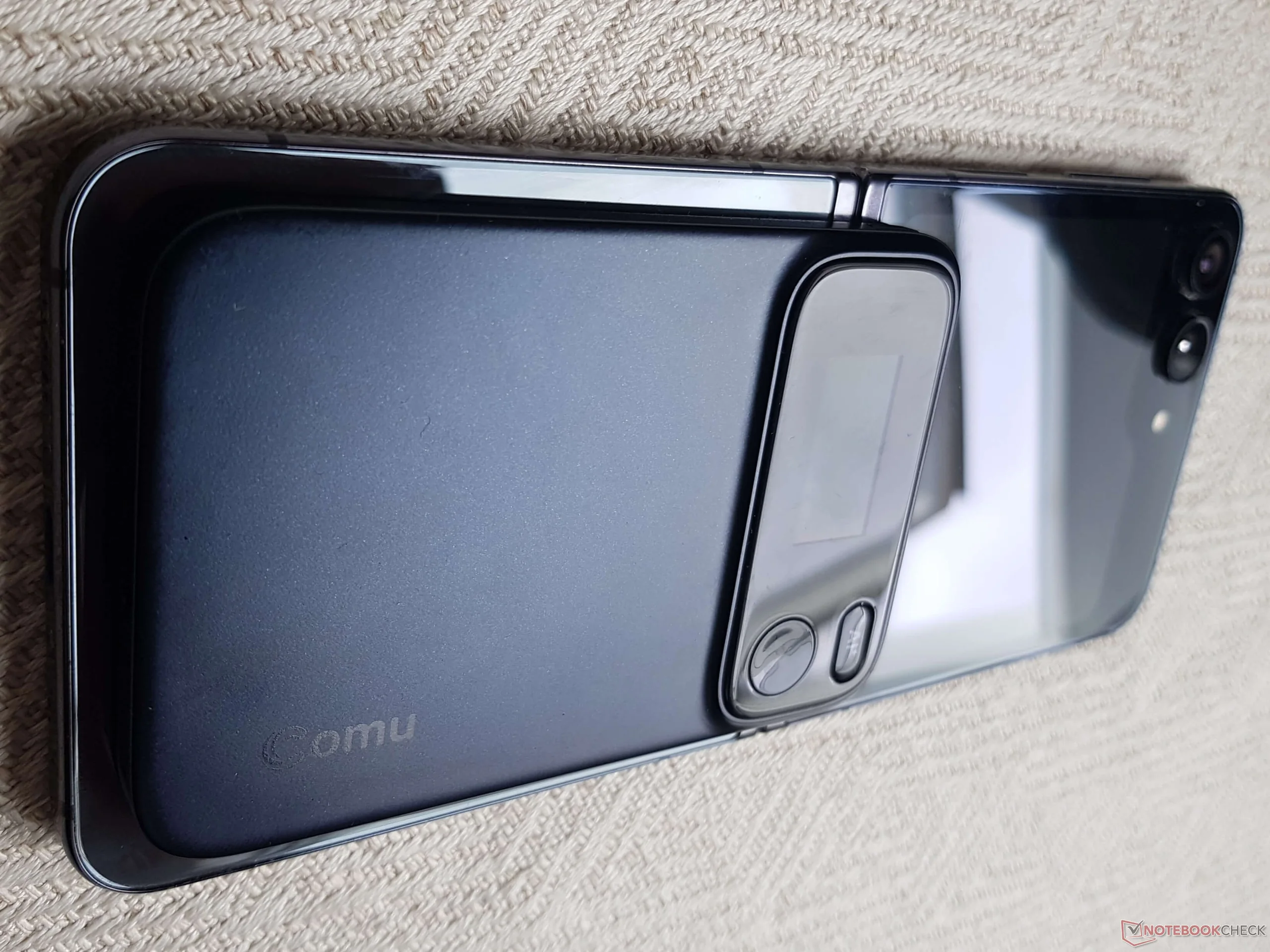 NotebookCheck: Comu Action Pro